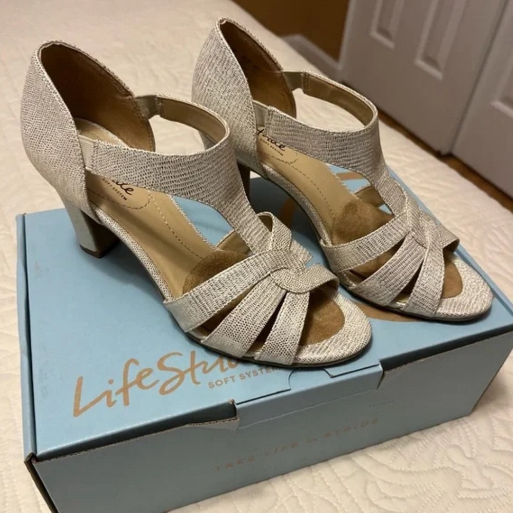 Life Stride Women’s Sandal